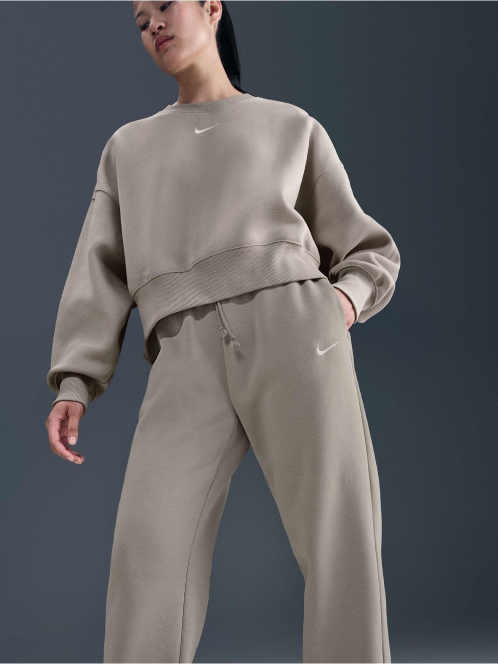 Nike Women's phoenix sweat set in M